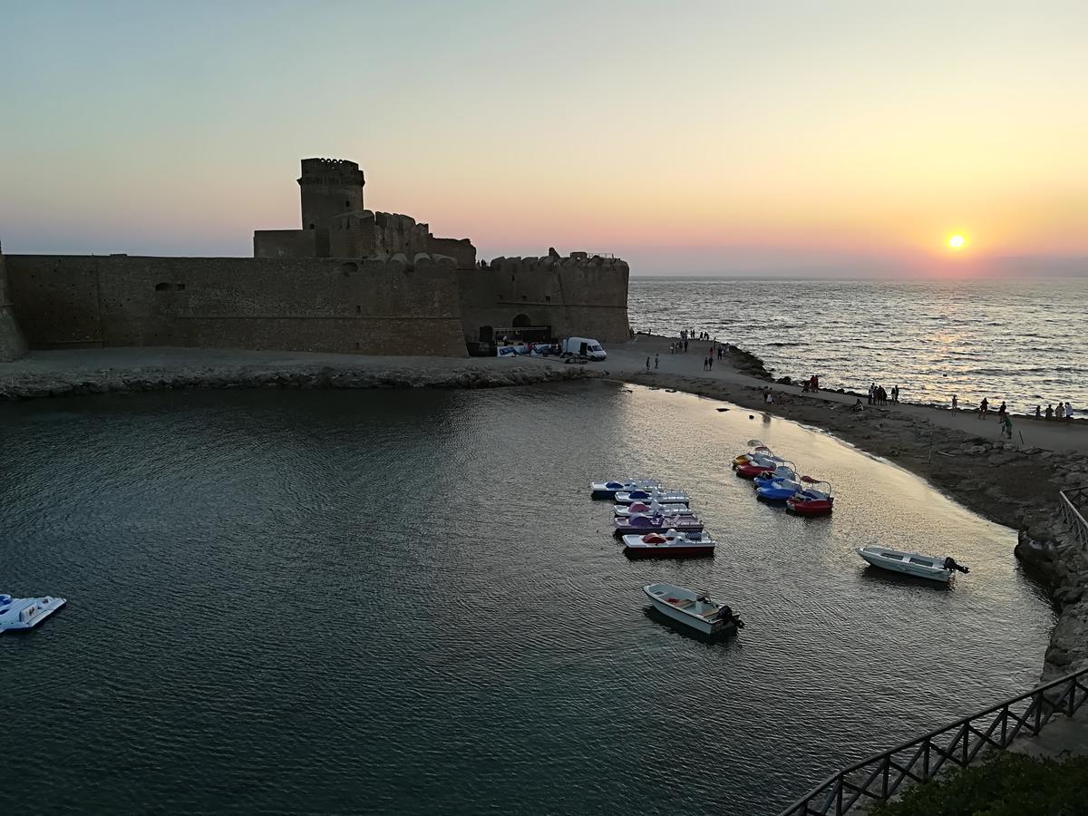 Hotel La Calabrese Isola Di Capo Rizzuto Exterior foto